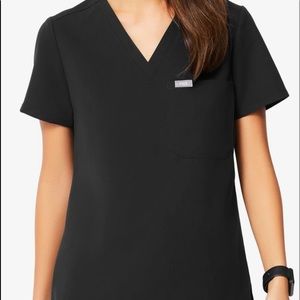 catarina scrub top